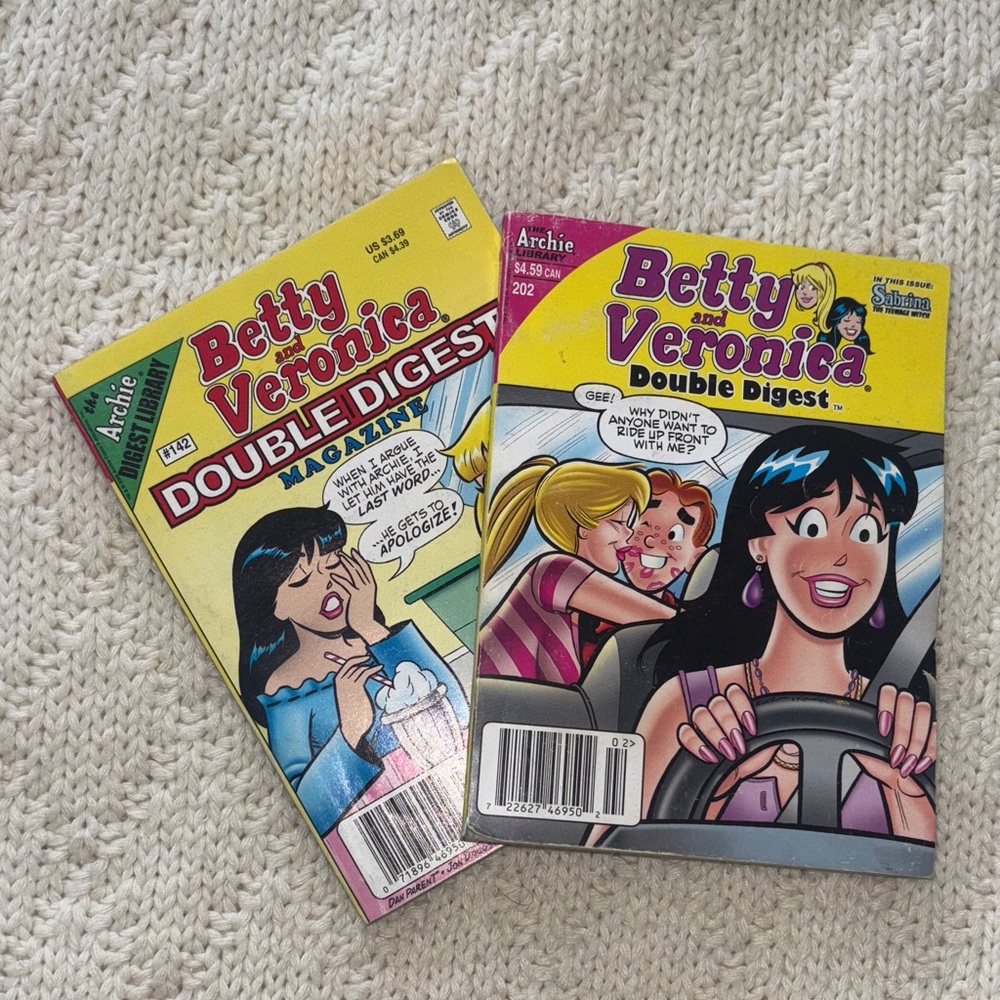 Betty and Veronica Double Digest Comic Books (2 Books)